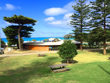 Lorne Beach, Lorne